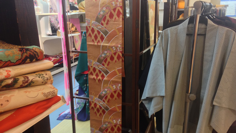 Used Kimono Shopping in Tokyo and Yokohama - Savvy Tokyo